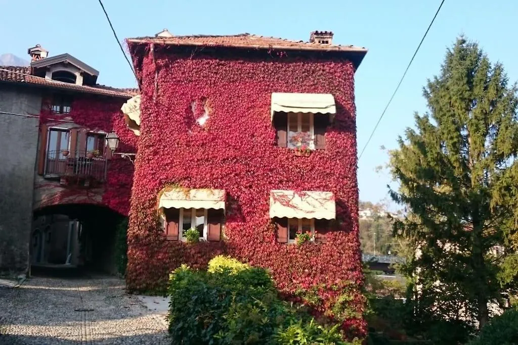 The Ivy House In The Castle Διαμέρισμα Μενάτζιο 0*,  Ιταλία